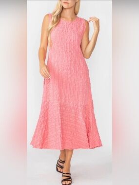 IC Collection Textured Sleeveless Ruffle Hem Midi Dress in Rose Pink – Size S